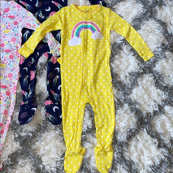Carter’s Kids Onesies (Footies) - Picture 7 of 8